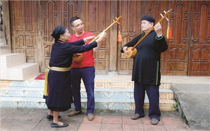 Những “hạt nhân giữ lửa” văn hóa nơi non cao