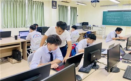 Trái ngọt từ nghị lực và đam mê của cậu học trò người Sán Dìu ở Quảng Ninh