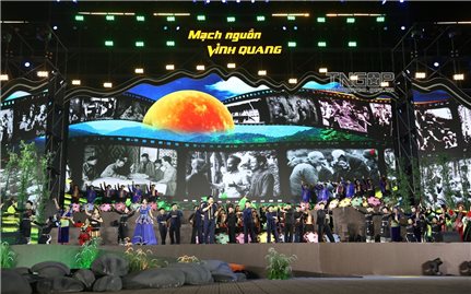 Chương trình nghệ thuật đặc biệt “Mạch nguồn vinh quang”