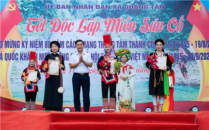 Khám phá nét văn hóa trong “Tết Độc lập Miền Sán Cố”