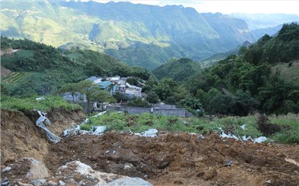 Lào Cai: Sớm có giải pháp bảo đảm an toàn cho các hộ dân thôn Lồ Cố Chin
