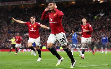 Vòng 5 Ngoại hạng Anh: Manchester United đánh bại Chelsea 2-1 tại Old Trafford