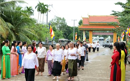 Cần Thơ: Đồng bào Khmer mừng Lễ Sene Dolta đoàn kết, ấm áp nghĩa tình