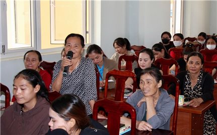 Nâng cao kiến thức bình đẳng giới cho hơn 1.300 người