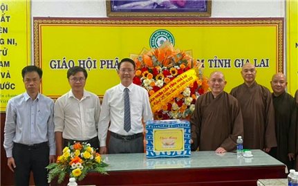 Lãnh đạo Sở Dân tộc và Tôn giáo tỉnh Gia Lai thăm, chúc mừng Ban Trị sự Giáo hội Phật giáo tỉnh nhân dịp Đại lễ Vu lan