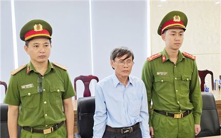 Bắt đối tượng giả mạo chữ ký của lãnh đạo để chiếm đoạt tài sản