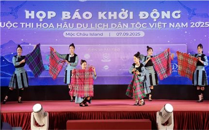 Cuộc thi Hoa hậu Du lịch Dân tộc Việt Nam do Công ty cho thuê máy móc, thiết bị và đồ dùng hữu hình tổ chức !?