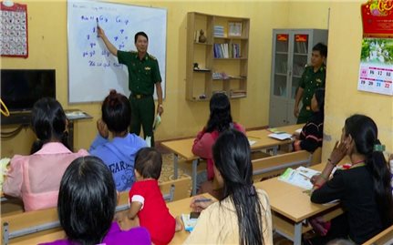 Công tác phổ cập giáo dục, xóa mù chữ là nhiệm vụ quan trọng không thể lơ là