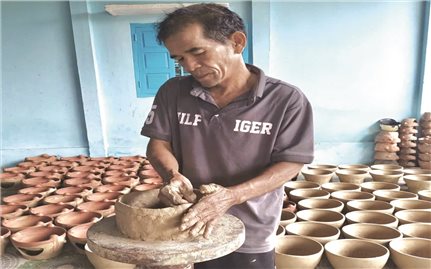 Hồi sinh nghề làm gốm gọ