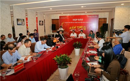 Người dân Cần Thơ lần đầu được mua hàng hiệu giảm giá đến 80%