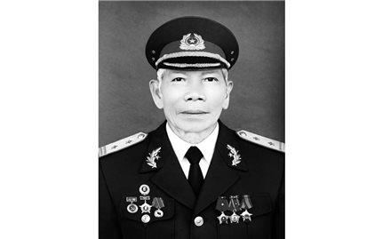 Anh hùng Lực lượng vũ trang Nhân dân người Pa Cô Hồ Đức Vai từ trần