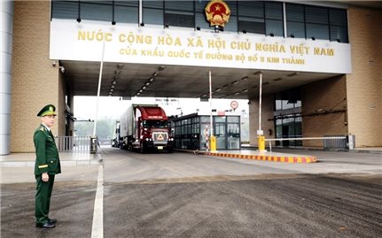 Chuyến hàng nông sản đầu tiên xuất khẩu sang Trung Quốc qua cửa khẩu Kim Thành trong năm mới 2026