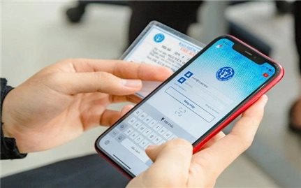 Chính thức áp dụng sổ bảo hiểm xã hội, bảo hiểm y tế điện tử