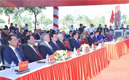 Thủ tướng Phạm Minh Chính dự Lễ kỷ niệm 120 năm Ngày sinh Thủ tướng Phạm Văn Đồng