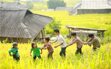 Ngày Quốc tế Hạnh phúc 20/3: Lời nhắc nhở về tình người trong nhịp sống hiện đại