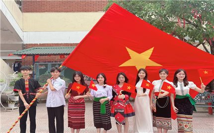 Khát vọng cống hiến, lập nghiệp và giữ gìn bản sắc của học sinh trường Dân tộc nội trú Nghệ An