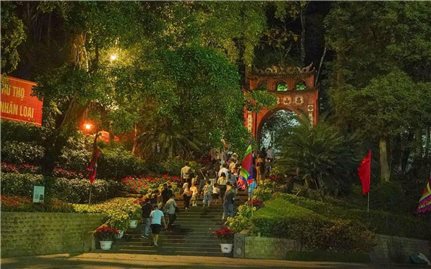 Ấn tượng trải nghiệm tour đêm Đền Hùng