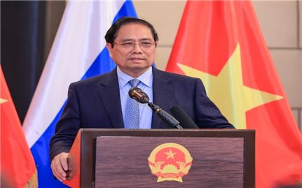 Thủ tướng Phạm Minh Chính gặp gỡ cán bộ, nhân viên Đại sứ quán và cộng đồng người Việt Nam tại Liên bang Nga