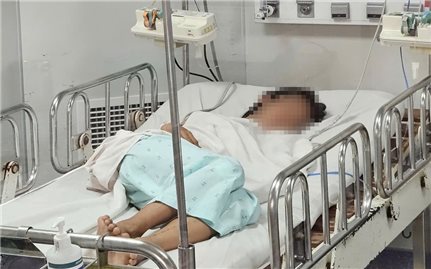 Bệnh nhi nhiễm não mô cầu liên quan đến ổ dịch ở Phú Quốc phục hồi tốt