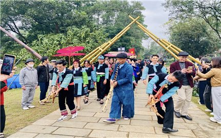 Tháng 4, Làng Văn hóa - Du lịch các dân tộc Việt Nam có hoạt động gì đặc sắc?