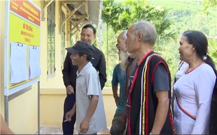 Đồng bào DTTS thể hiện quyết tâm, dân chủ trong lá phiếu bầu cử