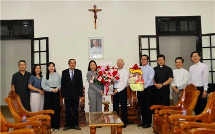 Khánh Hòa: Lãnh đạo Ủy ban MTTQ Việt Nam tỉnh thăm các cơ sở Công giáo, Tin lành nhân dịp Lễ Phục sinh