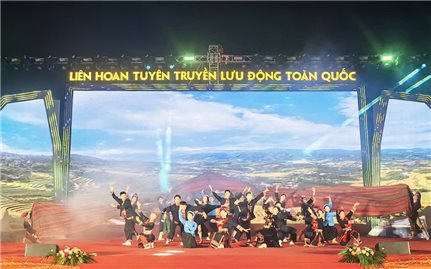 Liên hoan Tuyên truyền lưu động toàn quốc 2026: “Đi từng ngõ, gõ từng nhà”