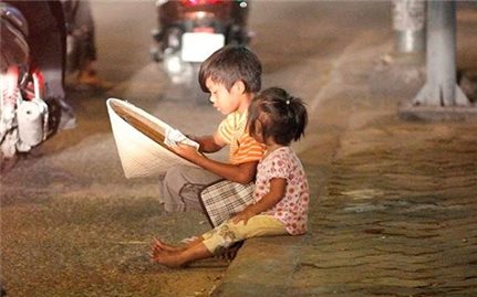 Ép buộc trẻ em đi xin ăn bị phạt tới 40 triệu đồng