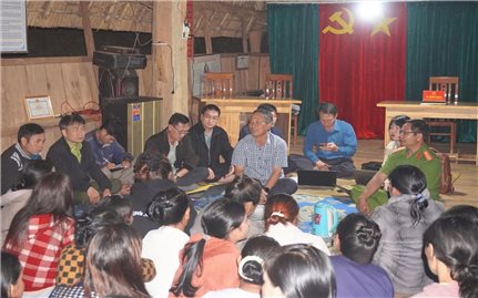 Khi Bí thư xã ngồi cùng dân, nghe dân nói