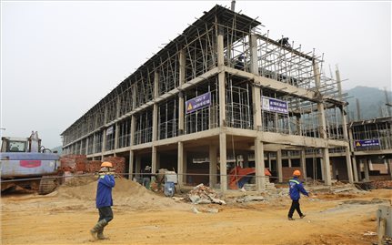 Công trình trường nội trú liên cấp vùng biên Nghệ An: Vượt khó chạy đua tiến độ