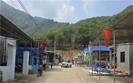 Thanh Hóa chi gần 2 tỷ đồng hỗ trợ 36 hộ tái định cư bản Sạy làm nhà