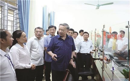 Chính quyền địa phương 2 cấp: Cơ hội “nâng chuẩn” cán bộ cơ sở