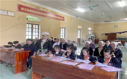 Chiêm Hóa (Tuyên Quang): Tập huấn truyền dạy văn hóa dân tộc Dao năm 2023