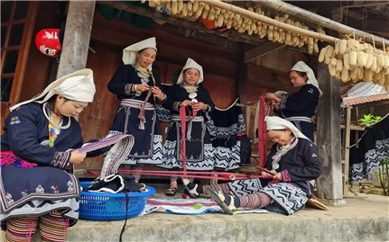 Chiêm Hóa (Tuyên Quang) nỗ lực bảo tồn và phát huy những giá trị văn hóa dân tộc