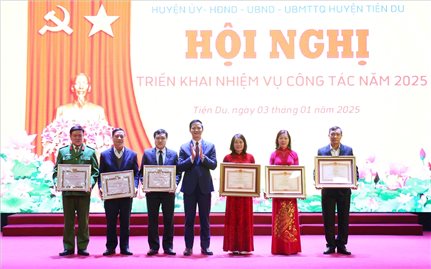 Tiên Du (Bắc Ninh): Tập trung lãnh đạo, chỉ đạo quyết tâm hoàn thành tốt các nhiệm vụ công tác năm 2025