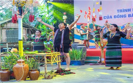 Lâm Đồng: Chương trình MTQG 1719 tạo động lực để đồng bào DTTS phát triển du lịch