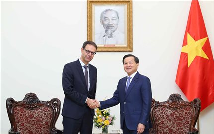 Phó Thủ tướng Lê Minh Khái tiếp Quốc vụ khanh Bộ Kinh tế, Giáo dục và Nghiên cứu Thụy Sĩ