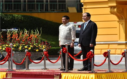 Chủ tịch nước Trần Đại Quang gặp song phương Tổng thống Philippines