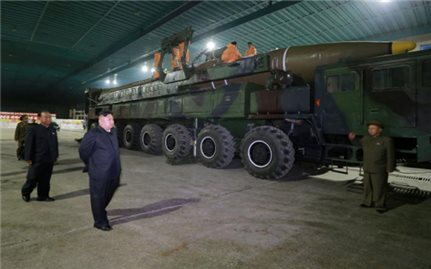 Mỹ: Phải tấn công trên bộ mới phá hủy được vũ khí hạt nhân Triều Tiên