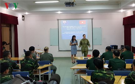 Australia và Hoa Kỳ tập huấn cấp cứu bằng đường không cho Việt Nam