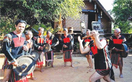 Không gian văn hóa cồng chiêng Tây Nguyên: Ngày càng thu hẹp