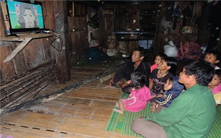 Cơ hội để người nghèo tiếp cận dịch vụ truyền hình hiện đại