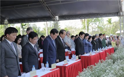 Phó Thủ tướng Thường trực Trương Hòa Bình dự Lễ tưởng niệm 50 năm đồng bào Sơn Mỹ bị sát hại