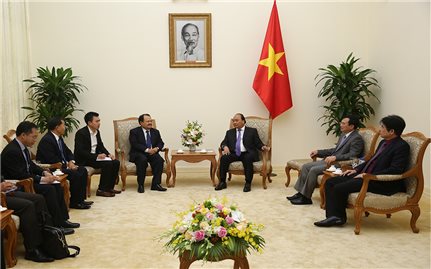 Thủ tướng Nguyễn Xuân Phúc tiếp Bộ trưởng Năng lượng và Mỏ Lào