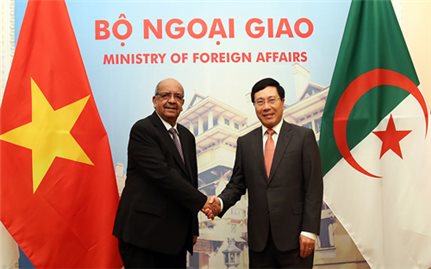 Việt Nam, Algeria tăng cường quan hệ hợp tác