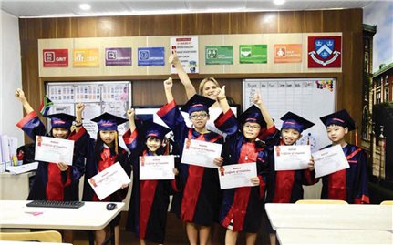 Những giáo viên nước ngoài chọn Việt Nam là quê hương thứ hai