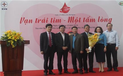 Vạn trái tim, một tấm lòng