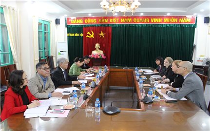 Bộ trưởng, Chủ nhiệm Ủy ban Dân tộc Đỗ Văn Chiến tiếp Đại sứ đặc mệnh toàn quyền nước Cộng hòa Ai Len tại Việt Nam