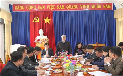 Đoàn công tác của Ủy ban Dân tộc thăm, làm việc và chúc Tết tại Na Rì, Bắc Kạn