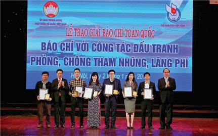 Giải báo chí với công tác đấu tranh phòng, chống tham nhũng, lãng phí